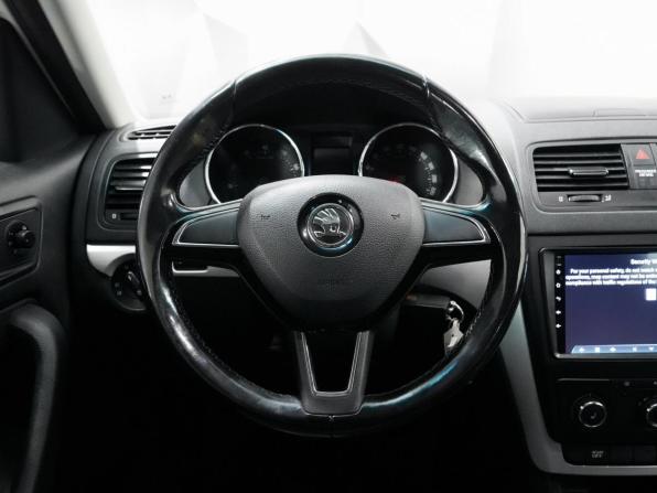 Skoda Yeti I Рестайлинг с пробегом 2014 года, цена 1 196 000 рублей, 122700 км, внедорожник, Автокод Объявления
