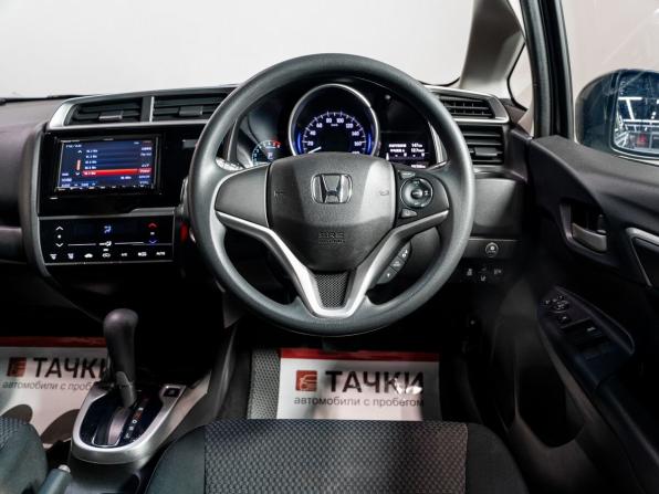 Honda Fit III Рестайлинг с пробегом 2019 года, цена 1 280 000 рублей, 101770 км, хэтчбек, Автокод Объявления