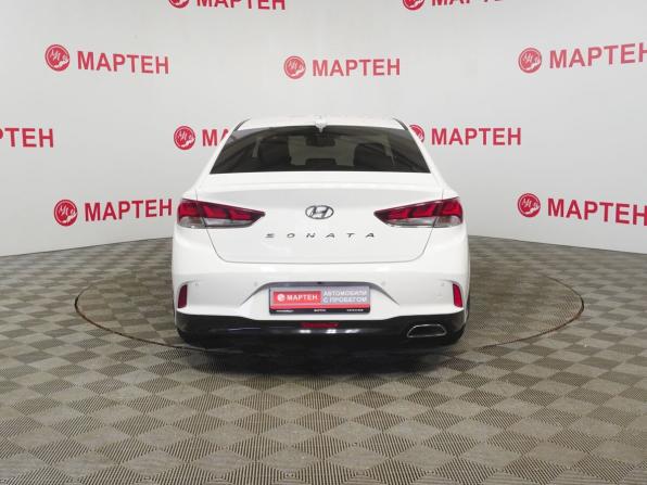 Hyundai Sonata VII (LF) Рестайлинг с пробегом 2018 года, цена 1 900 000 рублей, 90768 км, седан, Автокод Объявления