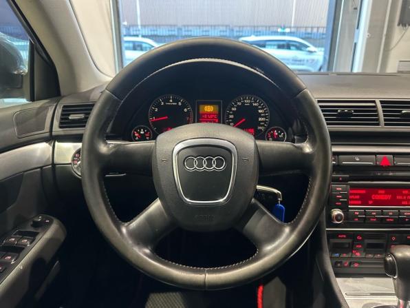 Audi A4 III (B7) с пробегом 2007 года, цена 595 000 рублей, 273646 км, седан, Автокод Объявления