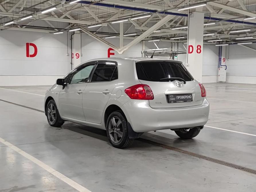 Toyota Auris I Казань  - изображение 8