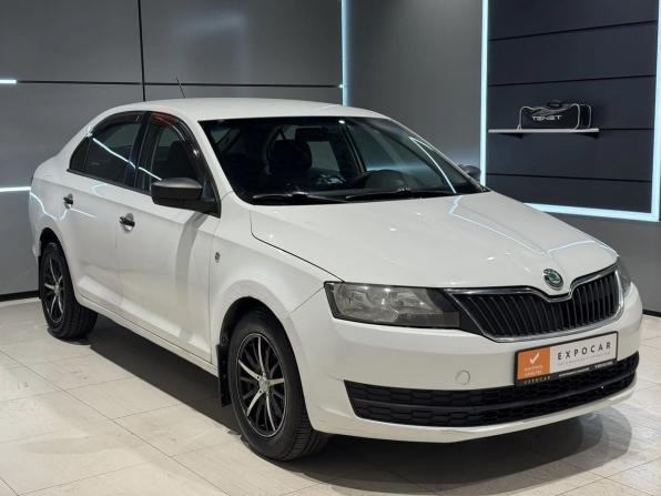 Skoda Rapid I с пробегом 2015 года, цена 580 000 рублей, 270000 км, лифтбек, Автокод Объявления