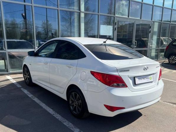 Hyundai Solaris I Рестайлинг с пробегом 2014 года, цена 610 000 рублей, 355000 км, седан, Автокод Объявления