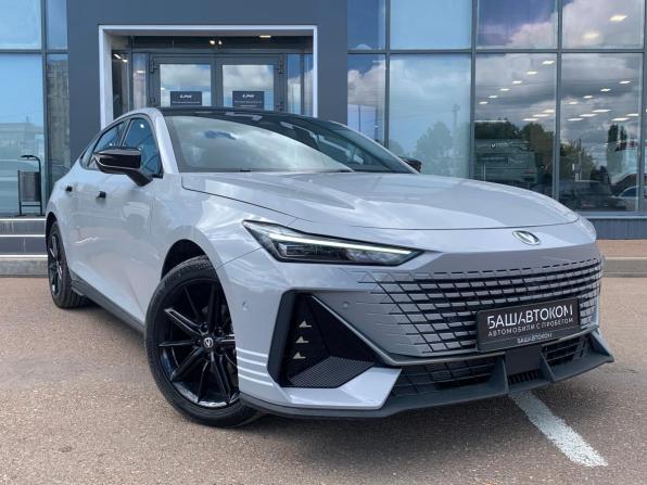Changan UNI-V I с пробегом 2023 года, цена 2 470 000 рублей, 3031 км, лифтбек, Автокод Объявления
