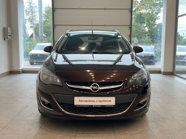 Opel Astra J Рестайлинг с пробегом 2015 года, цена 810 000 рублей, 142000 км, универсал, Автокод Объявления