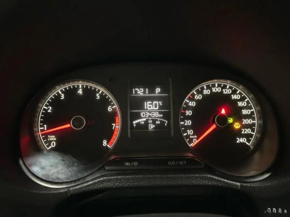 Volkswagen Polo V Рестайлинг с пробегом 2019 года, цена 990 000 рублей, 103438 км, седан, Автокод Объявления