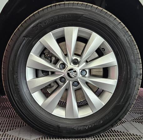 Skoda Karoq I с пробегом 2021 года, цена 2 599 000 рублей, 64273 км, внедорожник, Автокод Объявления