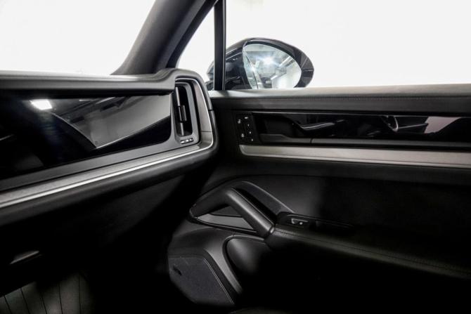 Porsche Cayenne III Рестайлинг с пробегом 2023 года, цена 10 999 900 рублей, 34110 км, внедорожник, Автокод Объявления
