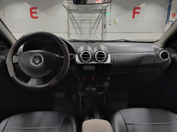 Renault Sandero I с пробегом 2013 года, цена 650 000 рублей, 223682 км, хэтчбек, Автокод Объявления