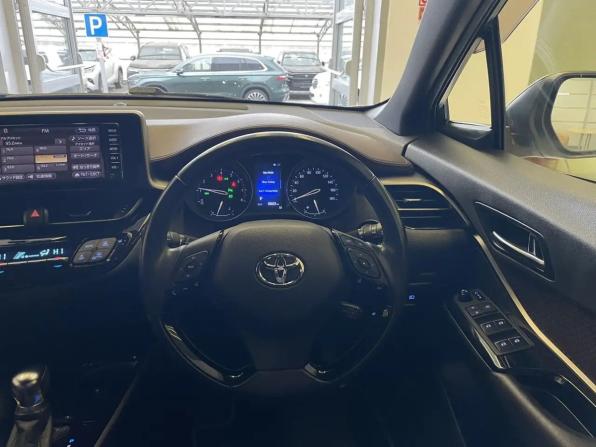 Toyota C-HR I с пробегом 2017 года, цена 1 950 000 рублей, 50655 км, внедорожник, Автокод Объявления