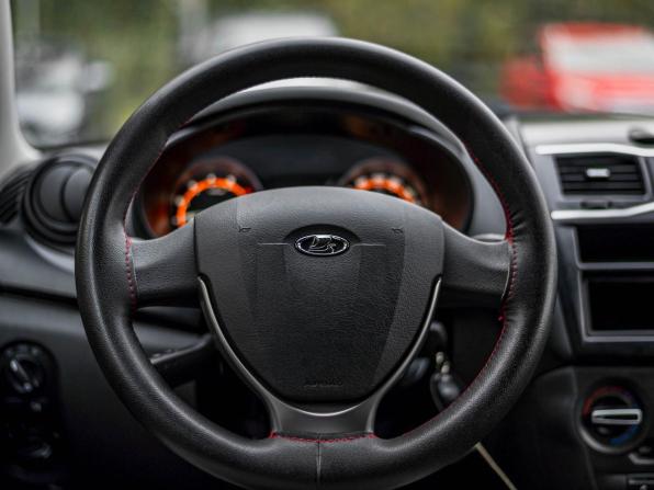 Lada (ВАЗ) Granta I Рестайлинг с пробегом 2023 года, цена 725 000 рублей, 41401 км, лифтбек, Автокод Объявления