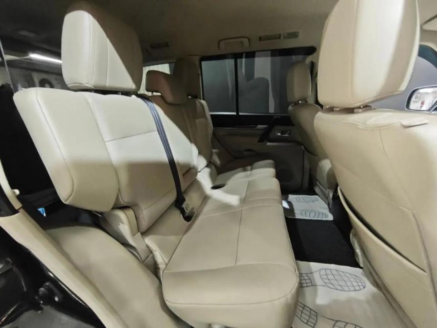 Mitsubishi Pajero IV Рестайлинг 2 Уфа  - изображение 16