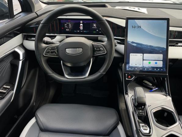 Geely Atlas II с пробегом 2024 года, цена 2 799 000 рублей, 53800 км, внедорожник, Автокод Объявления