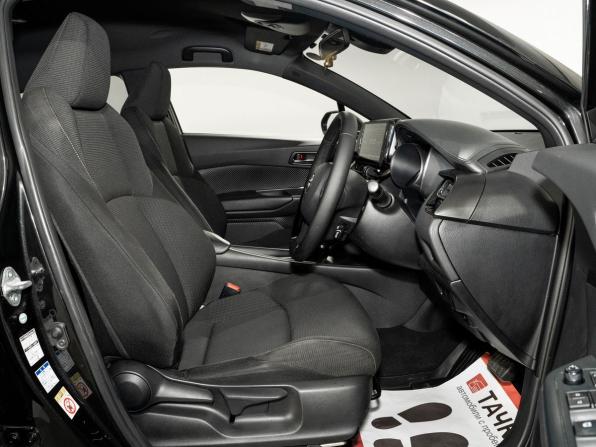 Toyota C-HR I с пробегом 2017 года, цена 1 640 300 рублей, 77493 км, внедорожник, Автокод Объявления