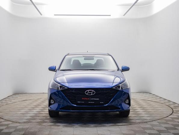 Hyundai Solaris II Рестайлинг с пробегом 2021 года, цена 1 695 000 рублей, 23972 км, седан, Автокод Объявления