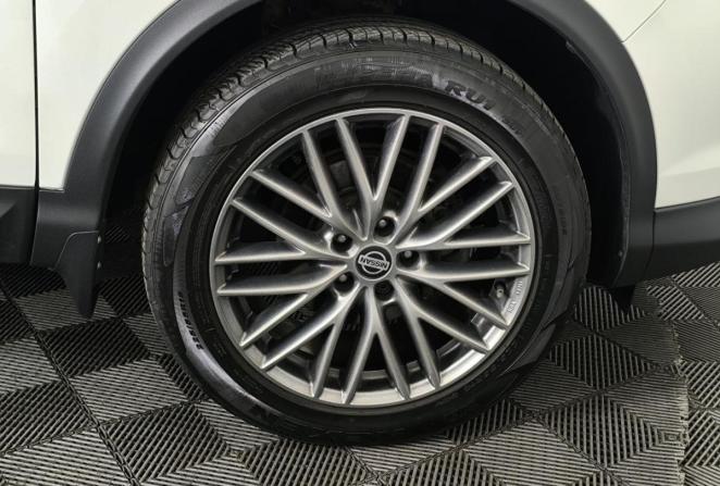 Nissan Qashqai II с пробегом 2016 года, цена 1 295 000 рублей, 77111 км, внедорожник, Автокод Объявления