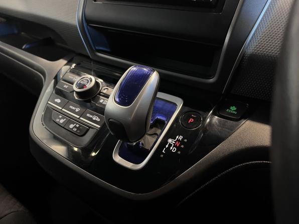 Honda Freed II с пробегом 2017 года, цена 1 625 000 рублей, 110703 км, компактвэн, Автокод Объявления