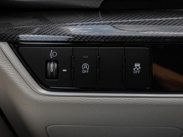 Kia Sportage V с пробегом 2025 года, цена 3 699 000 рублей, 228 км, внедорожник, Автокод Объявления