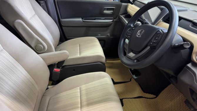 Honda Freed II с пробегом 2018 года, цена 1 611 800 рублей, 126653 км, компактвэн, Автокод Объявления