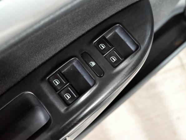 Skoda Octavia II (A5) Рестайлинг с пробегом 2013 года, цена 1 250 000 рублей, 223085 км, универсал, Автокод Объявления