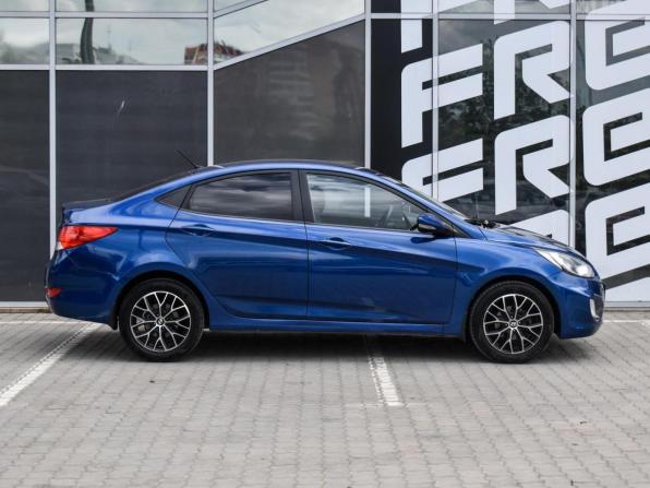 Hyundai Solaris I с пробегом 2012 года, цена 730 000 рублей, 235758 км, седан, Автокод Объявления