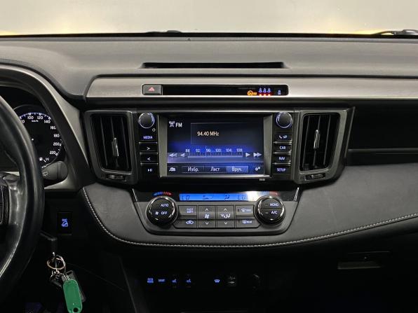 Toyota RAV4 IV (XA40) Рестайлинг с пробегом 2017 года, цена 2 429 000 рублей, 120149 км, внедорожник, Автокод Объявления