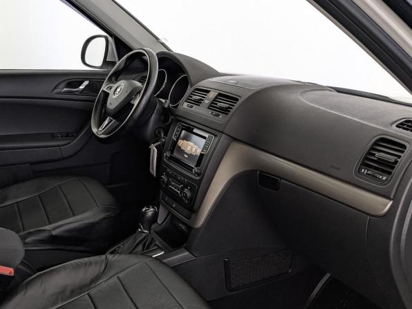Skoda Yeti I Рестайлинг с пробегом 2014 года, цена 1 345 000 рублей, 125446 км, внедорожник, Автокод Объявления