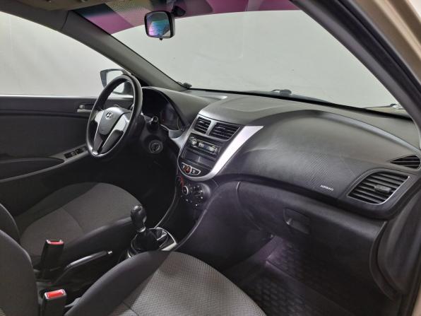 Hyundai Solaris I с пробегом 2011 года, цена 570 000 рублей, 211161 км, седан, Автокод Объявления