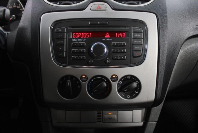 Ford Focus II Рестайлинг с пробегом 2010 года, цена 650 000 рублей, 197404 км, седан, Автокод Объявления