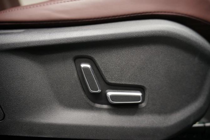 Geely Monjaro I с пробегом 2023 года, цена 3 290 000 рублей, 59936 км, внедорожник, Автокод Объявления