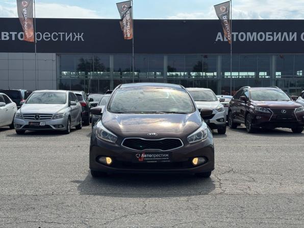 Kia Ceed II с пробегом 2012 года, цена 979 000 рублей, 183000 км, хэтчбек, Автокод Объявления