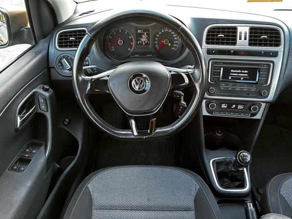 Volkswagen Polo V Рестайлинг с пробегом 2016 года, цена 1 250 000 рублей, 116530 км, седан, Автокод Объявления
