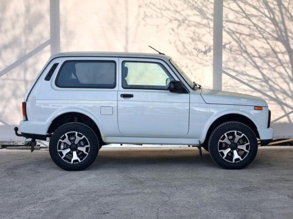 Lada (ВАЗ) Niva Legend с пробегом 2024 года, цена 855 000 рублей, 16000 км, внедорожник, Автокод Объявления