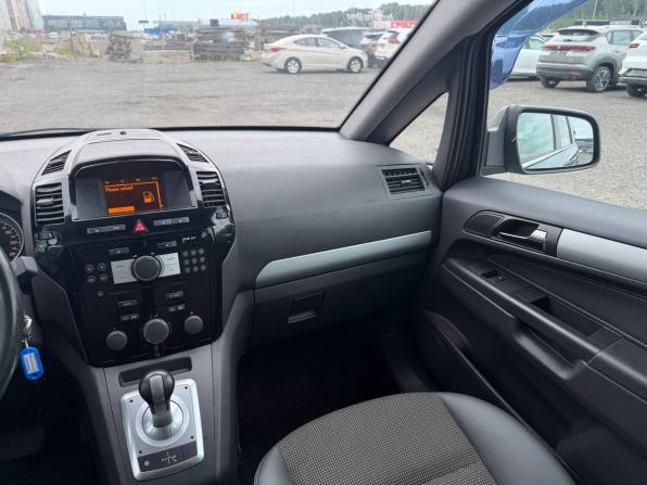 Opel Zafira B Рестайлинг с пробегом 2010 года, цена 595 000 рублей, 220050 км, компактвэн, Автокод Объявления