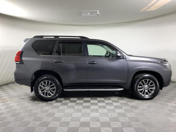 Toyota Land Cruiser Prado 150 Series Рестайлинг 2 с пробегом 2018 года, цена 3 520 000 рублей, 479650 км, внедорожник, Автокод Объявления