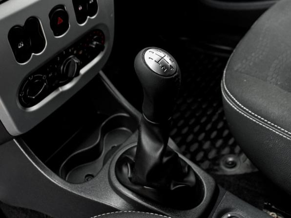 Renault Sandero I с пробегом 2014 года, цена 650 000 рублей, 225884 км, хэтчбек, Автокод Объявления