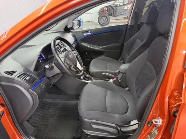 Hyundai Solaris I Рестайлинг с пробегом 2014 года, цена 967 000 рублей, 110781 км, седан, Автокод Объявления
