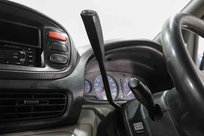 Nissan Serena II (C24) с пробегом 2000 года, цена 399 000 рублей, 378164 км, минивэн, Автокод Объявления