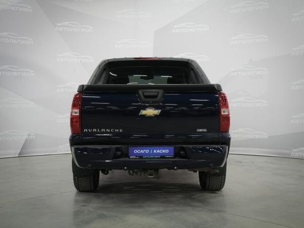 Chevrolet Avalanche II с пробегом 2006 года, цена 1 940 000 рублей, 242476 км, пикап, Автокод Объявления