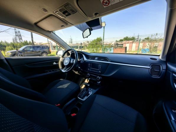 Kia Rio IV Рестайлинг с пробегом 2021 года, цена 989 000 рублей, 265500 км, седан, Автокод Объявления