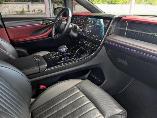 GAC Trumpchi M8 II с пробегом 2024 года, цена 4 800 000 рублей, 47775 км, минивэн, Автокод Объявления