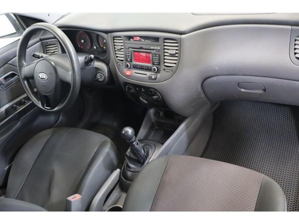 Kia Rio II Рестайлинг с пробегом 2010 года, цена 454 000 рублей, 295322 км, седан, Автокод Объявления