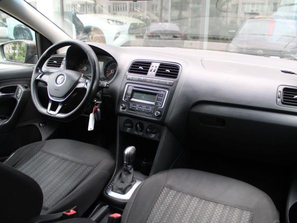 Volkswagen Polo V Рестайлинг с пробегом 2015 года, цена 670 000 рублей, 214436 км, седан, Автокод Объявления