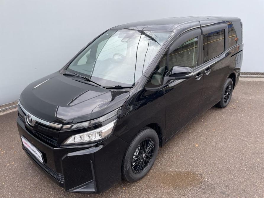 Toyota Voxy III (R80) Рестайлинг Стерлитамак  - изображение 2