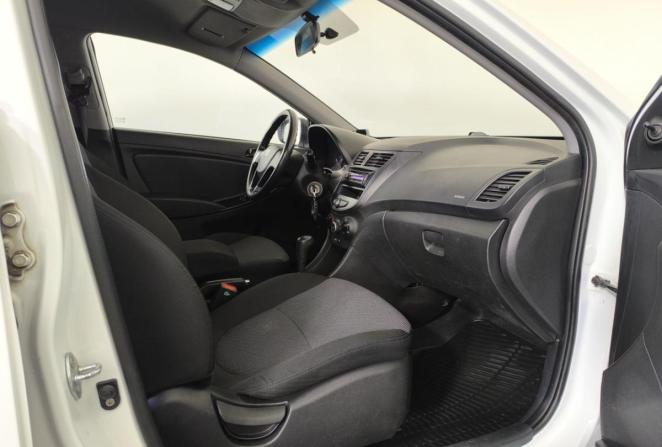 Hyundai Solaris I с пробегом 2013 года, цена 820 000 рублей, 121330 км, седан, Автокод Объявления