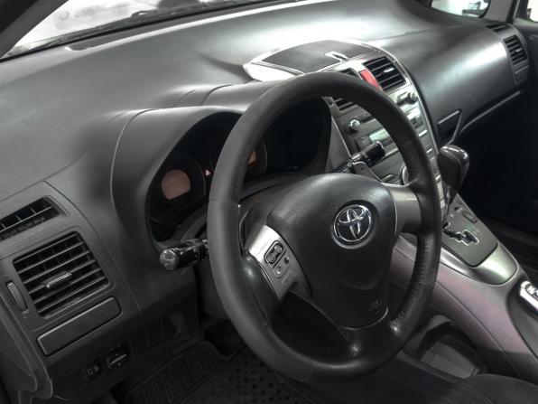 Toyota Auris I с пробегом 2008 года, цена 749 900 рублей, 263000 км, хэтчбек, Автокод Объявления