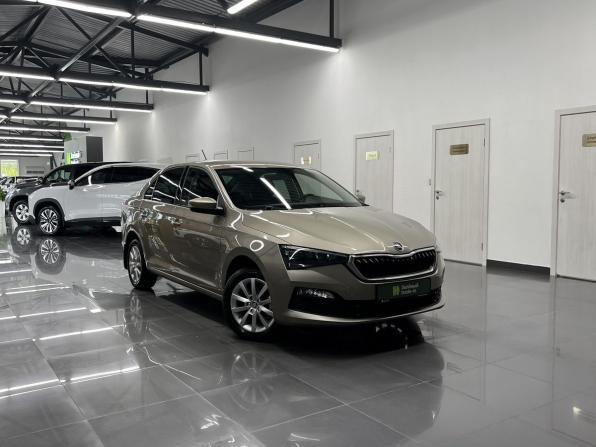 Skoda Rapid II с пробегом 2021 года, цена 1 595 000 рублей, 98979 км, лифтбек, Автокод Объявления