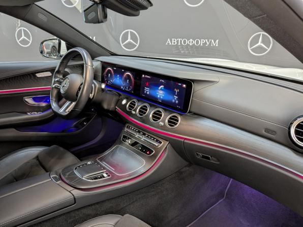 Mercedes-Benz E-Класс V (W213 S213 C238) Рестайлинг с пробегом 2022 года, цена 5 890 000 рублей, 27845 км, седан, Автокод Объявления