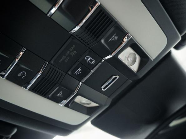 Porsche Macan I Рестайлинг с пробегом 2018 года, цена 3 450 000 рублей, 142262 км, внедорожник, Автокод Объявления