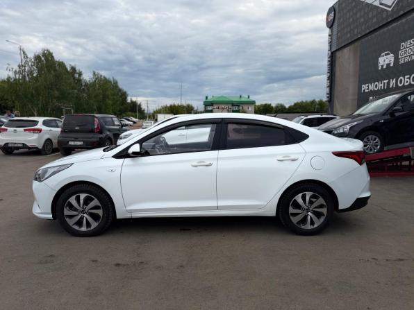 Hyundai Solaris II Рестайлинг с пробегом 2021 года, цена 1 670 000 рублей, 62644 км, седан, Автокод Объявления